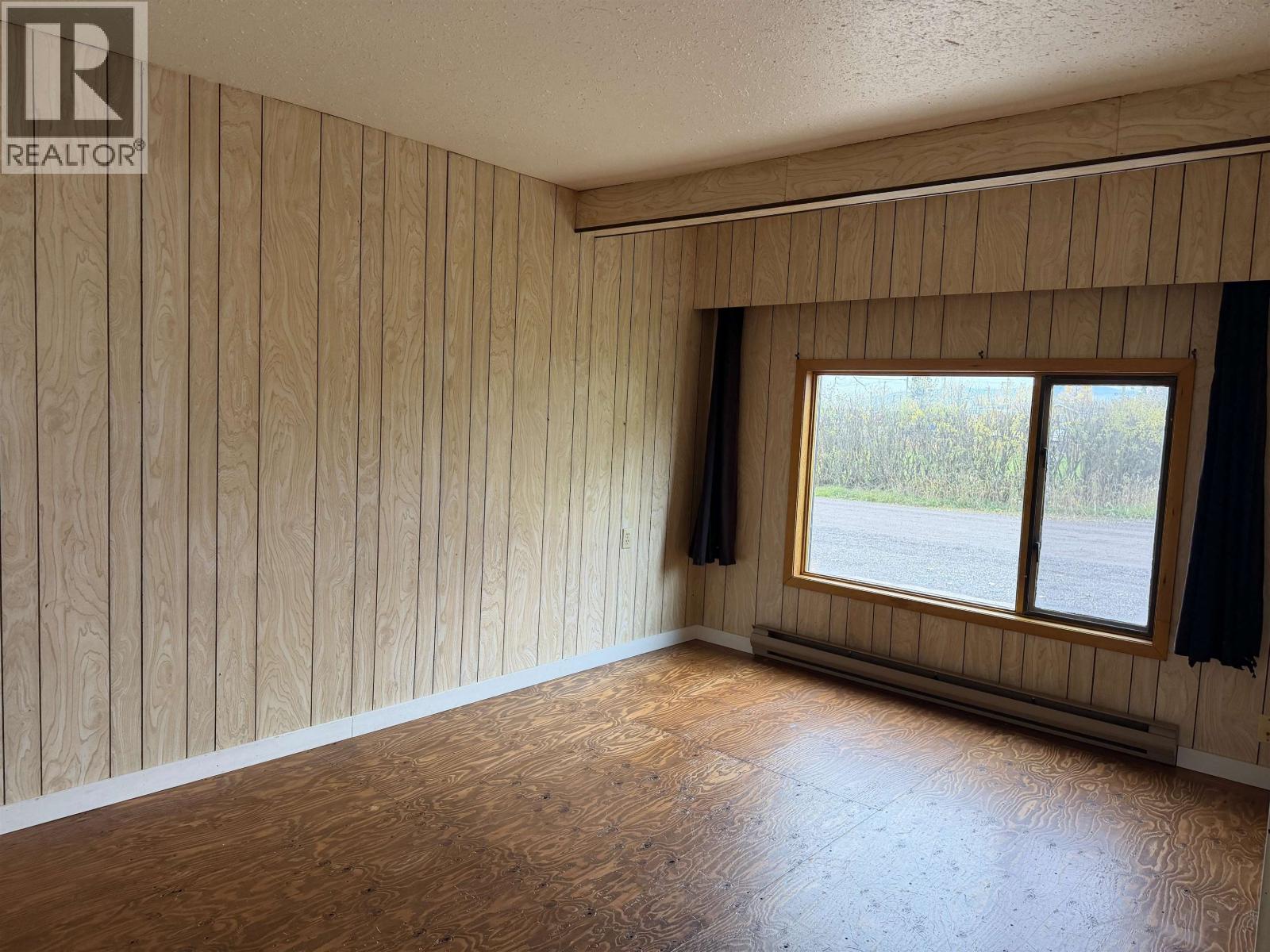 2085 Carnaby Street Property Photo 7