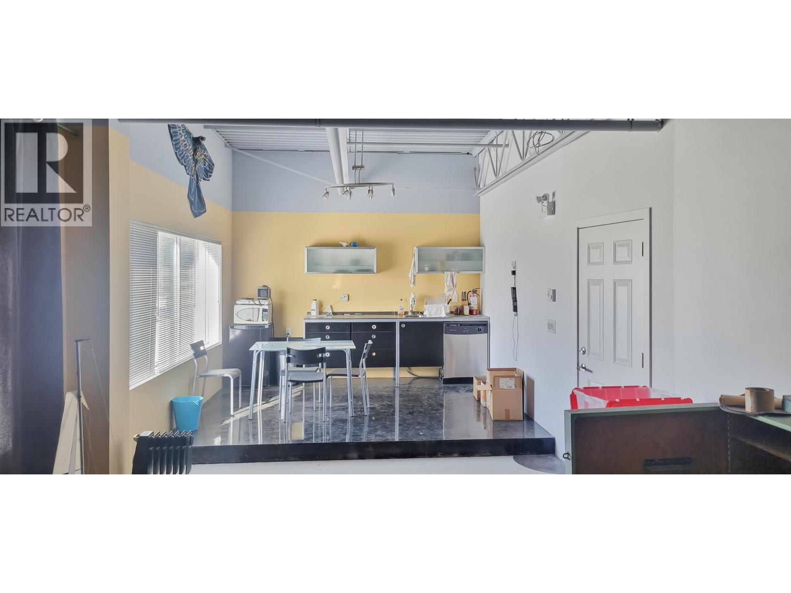 1503 East Kent Avenue North Property Photo 6