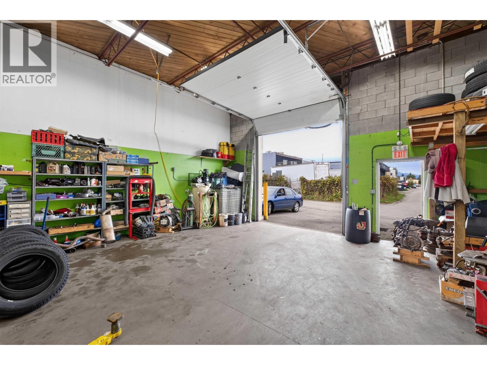 5757 Beresford Street Property Photo 10