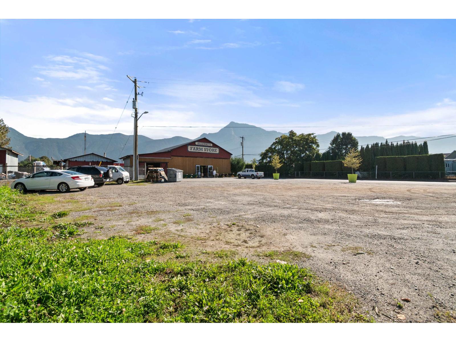 7323 Pioneer Avenue Property Photo 27