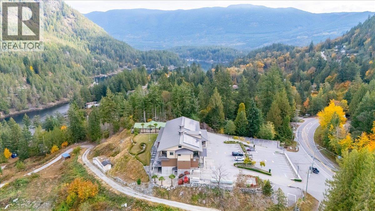12671 Sunshine Coast Highway Property Photo 5