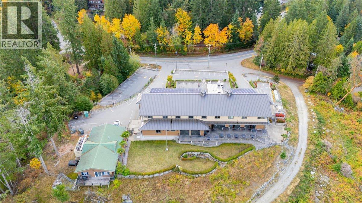 12671 Sunshine Coast Highway Property Photo 6