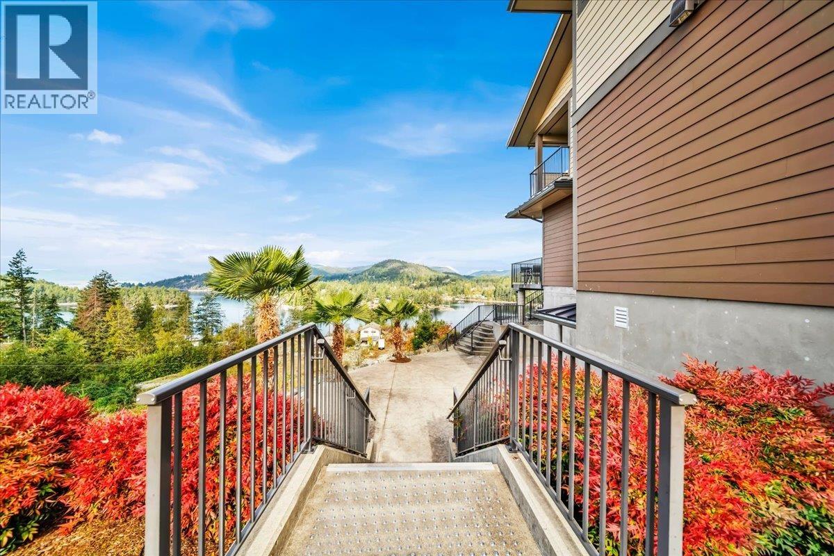 12671 Sunshine Coast Highway Property Photo 14