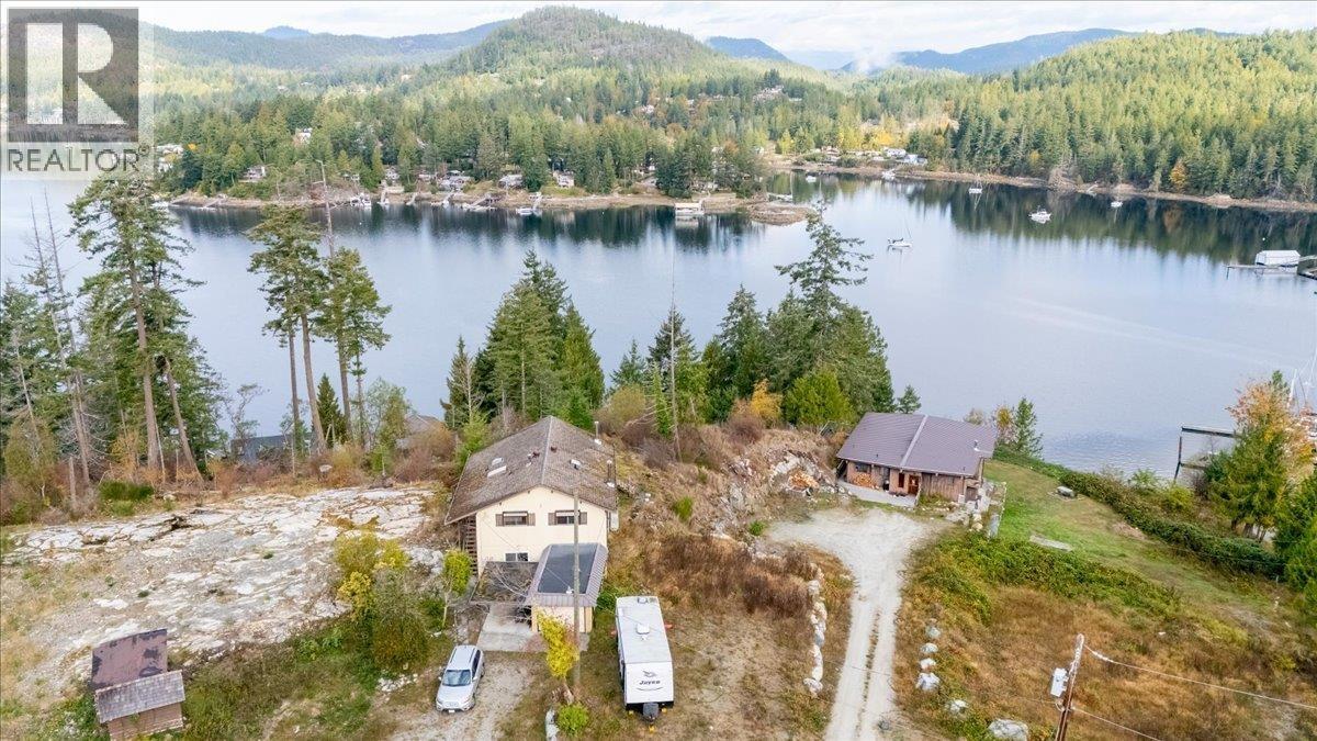 12671 Sunshine Coast Highway Property Photo 39