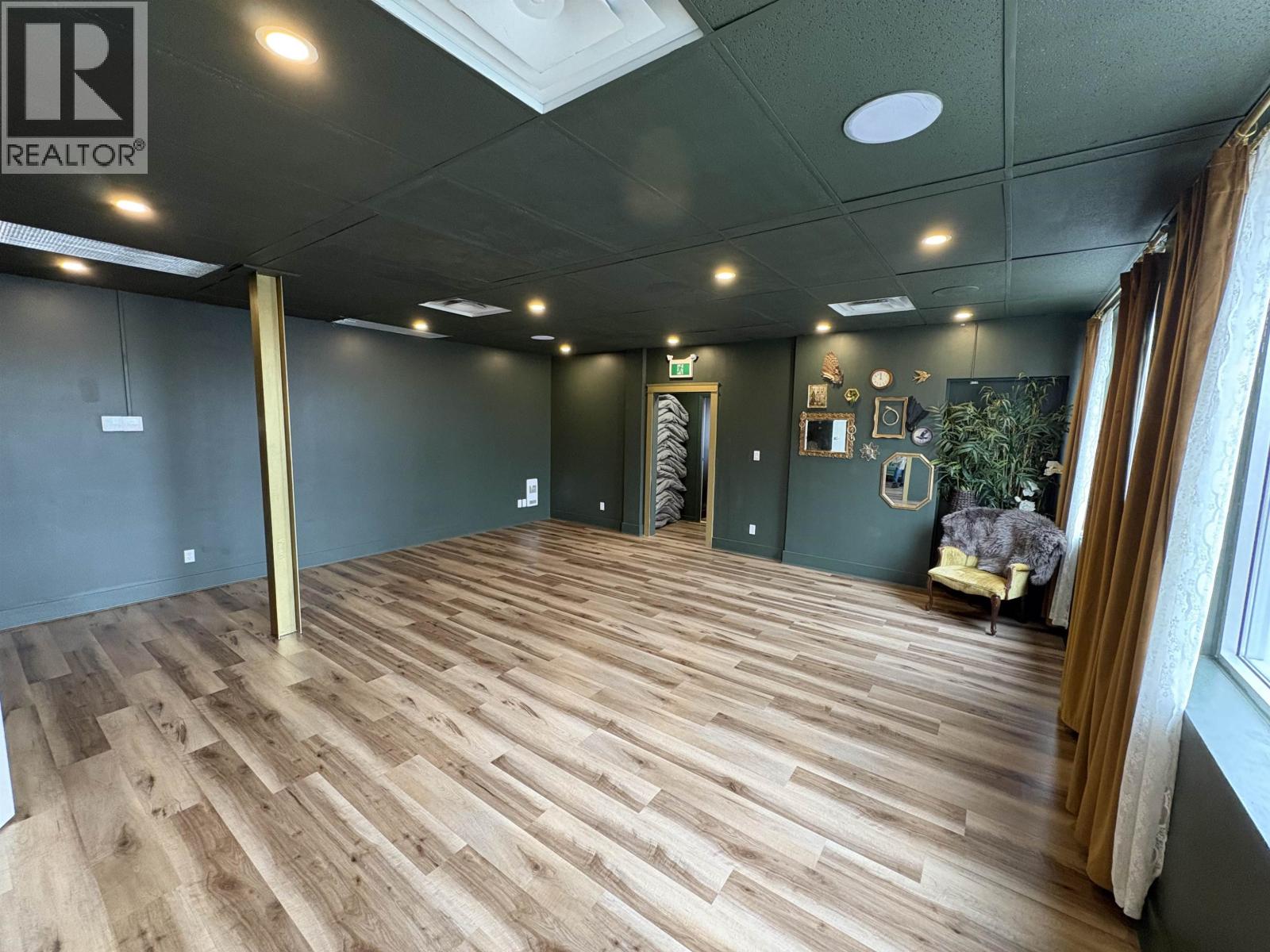 5 11841 224th Street Property Photo 1