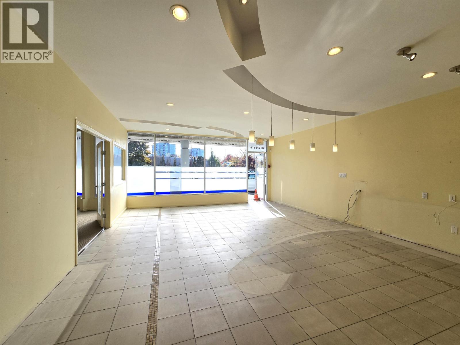 170 8351 Alexandra Road Property Photo 12