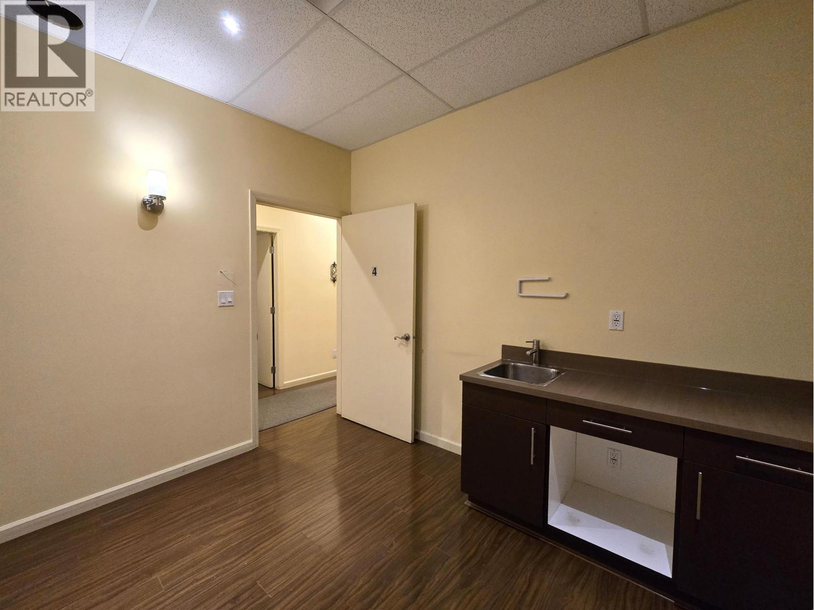 170 8351 Alexandra Road Property Photo 36