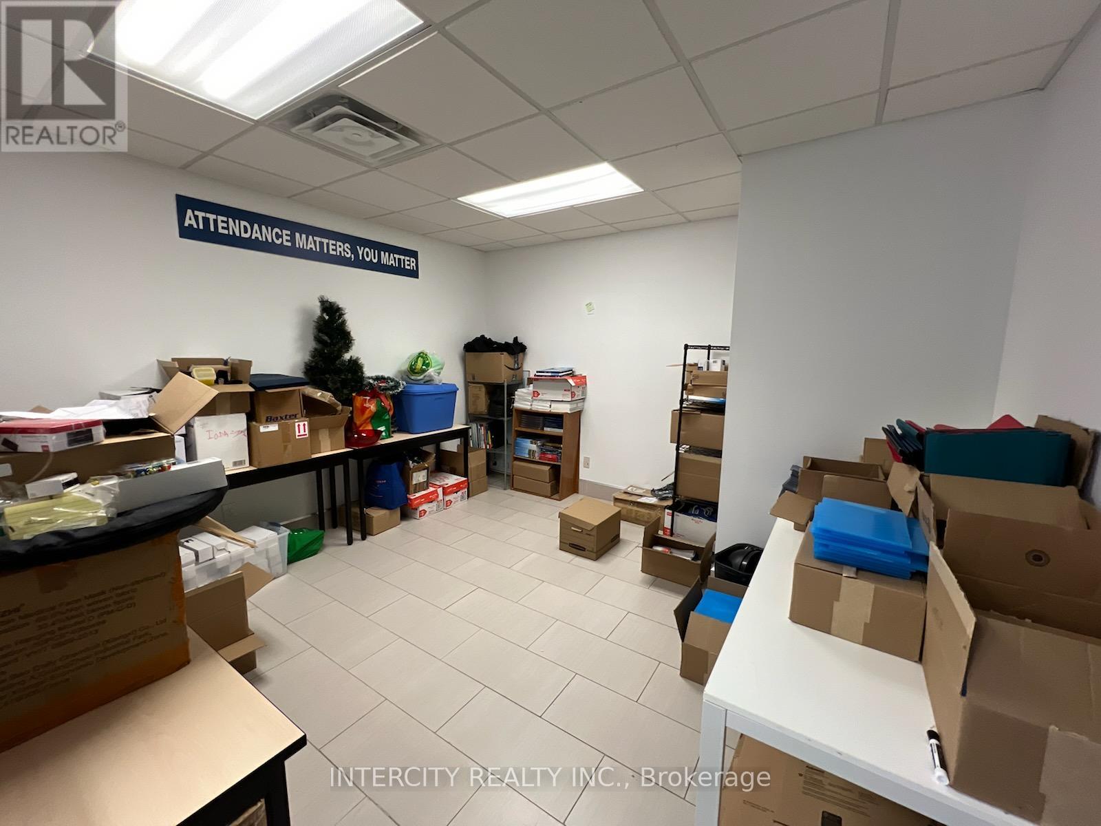 200 - 20 Eglinton Avenue E Property Photo 10