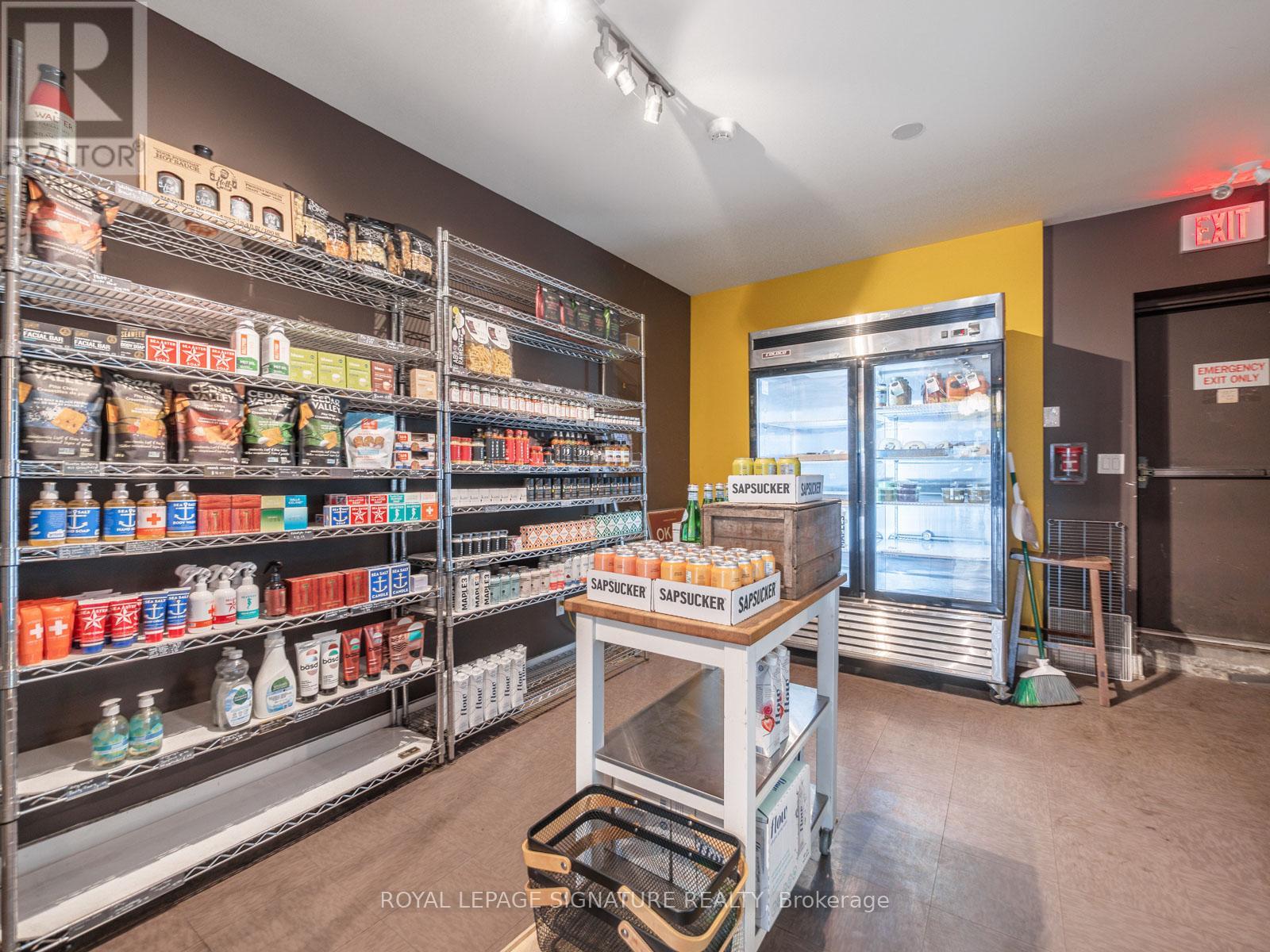 1st Flr - 725 Dovercourt Road Property Photo 16