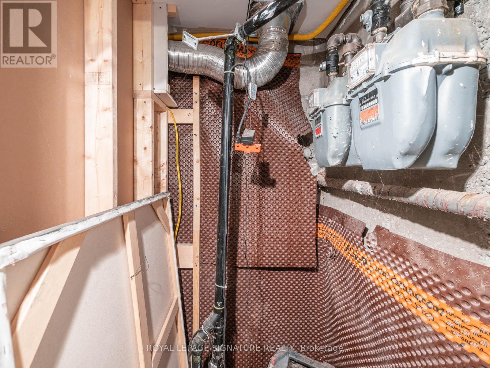 1st Flr - 725 Dovercourt Road Property Photo 20