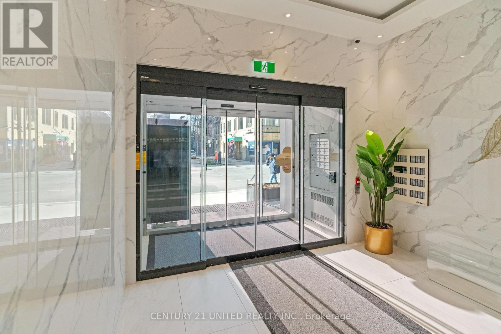 205 - 591 Yonge Street Property Photo 7
