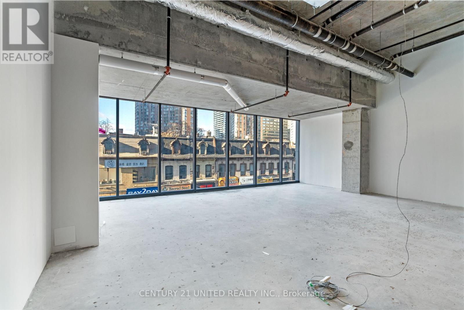 205 - 591 Yonge Street Property Photo 11