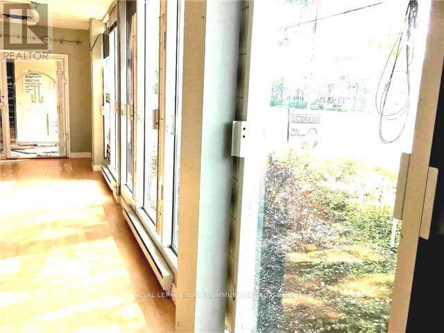 100 S - 80 Finch Avenue W Property Photo 14