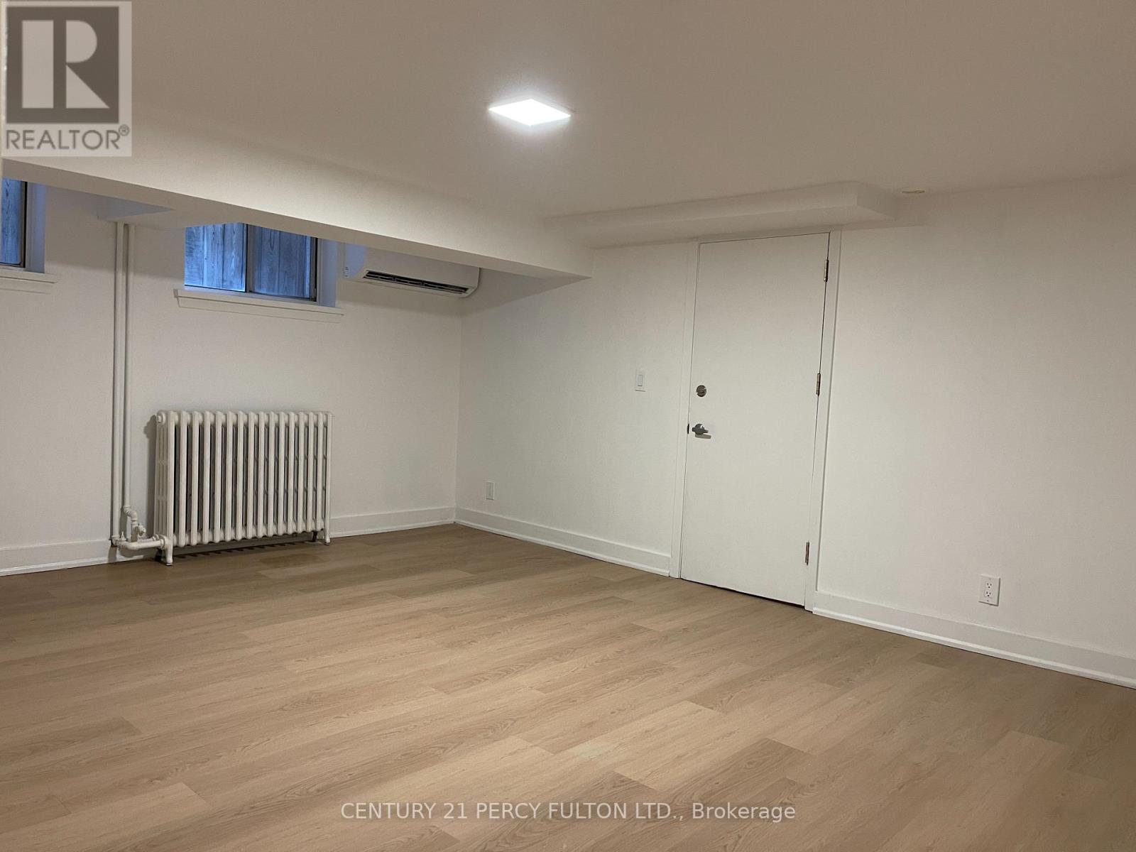 #1 - 356 Walmer Road Property Photo 3