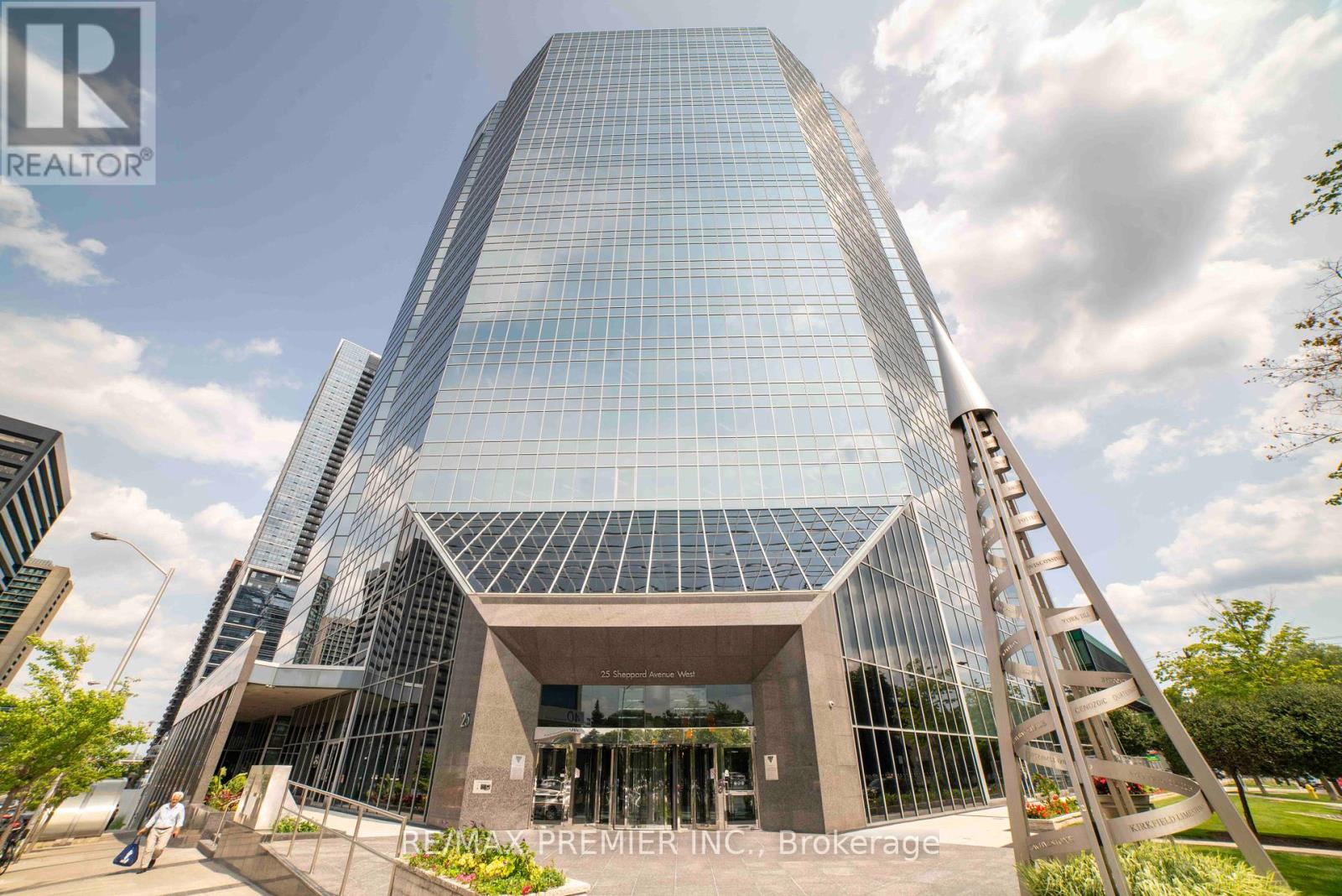 300-22 - 25 Sheppard Avenue W Property Photo 1