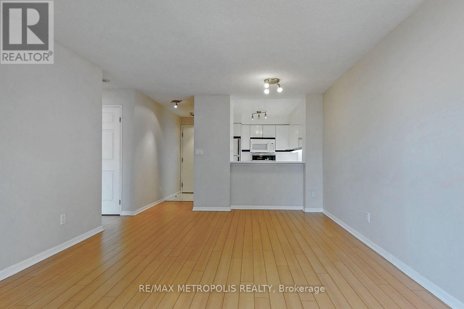 1804 - 7 Carlton Street Property Photo 13