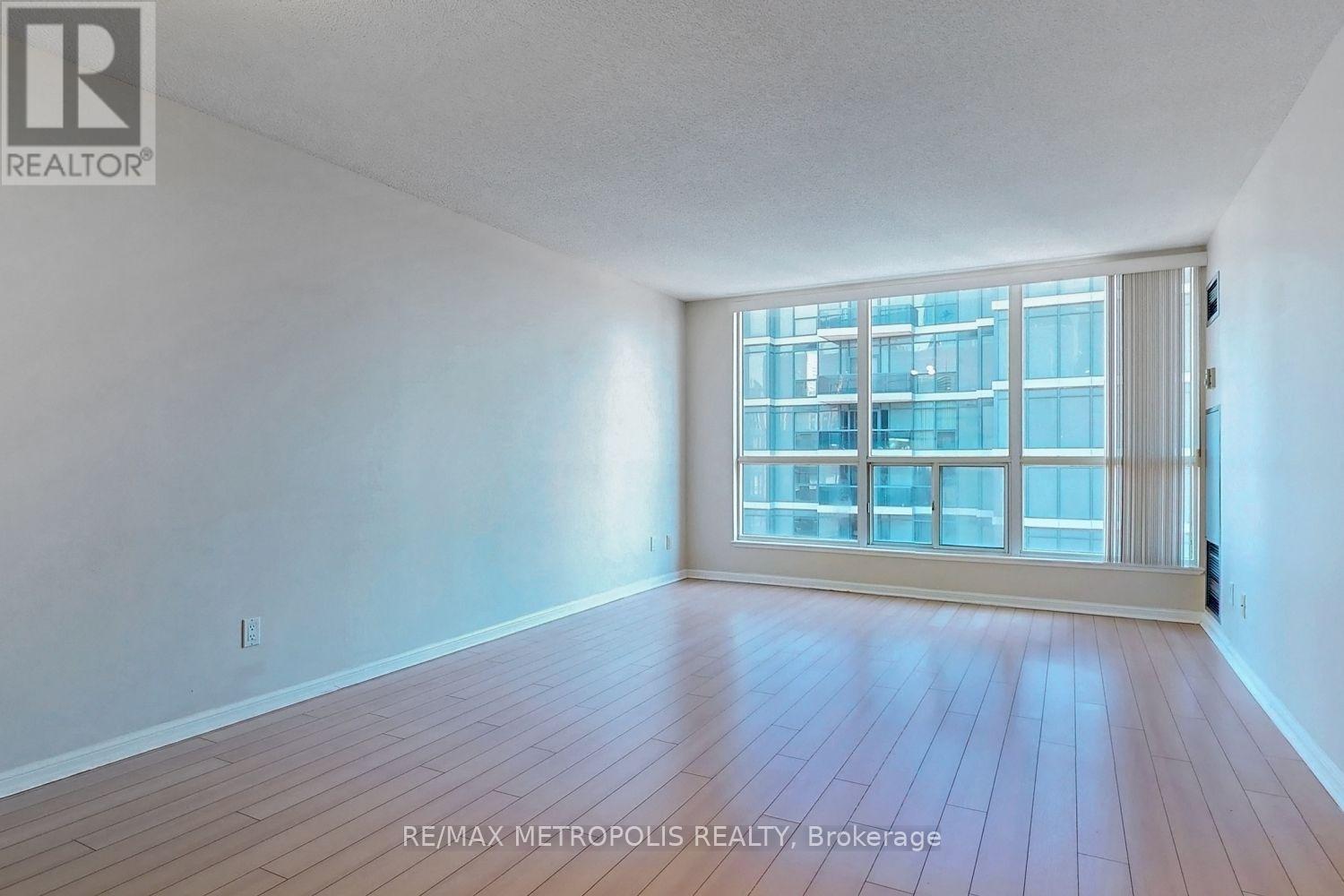 1804 - 7 Carlton Street Property Photo 19