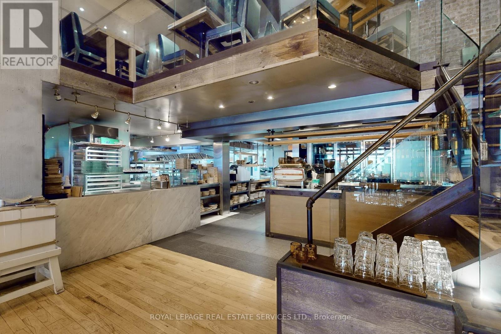 2472 Yonge Street Property Photo 18