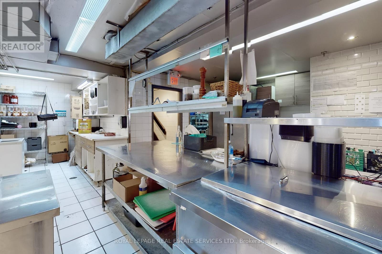 2472 Yonge Street Property Photo 20