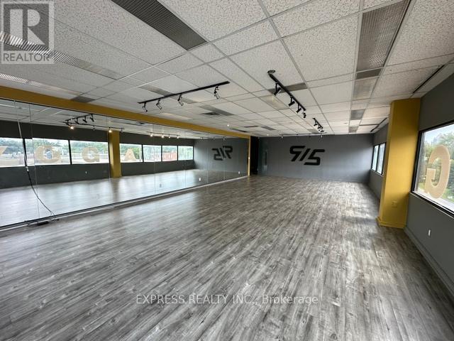 302 - 121 Willowdale Avenue Property Photo 6