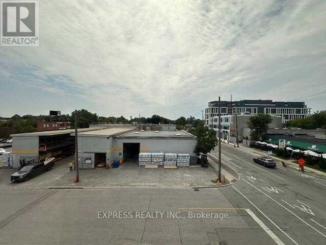 302 - 121 Willowdale Avenue Property Photo 9