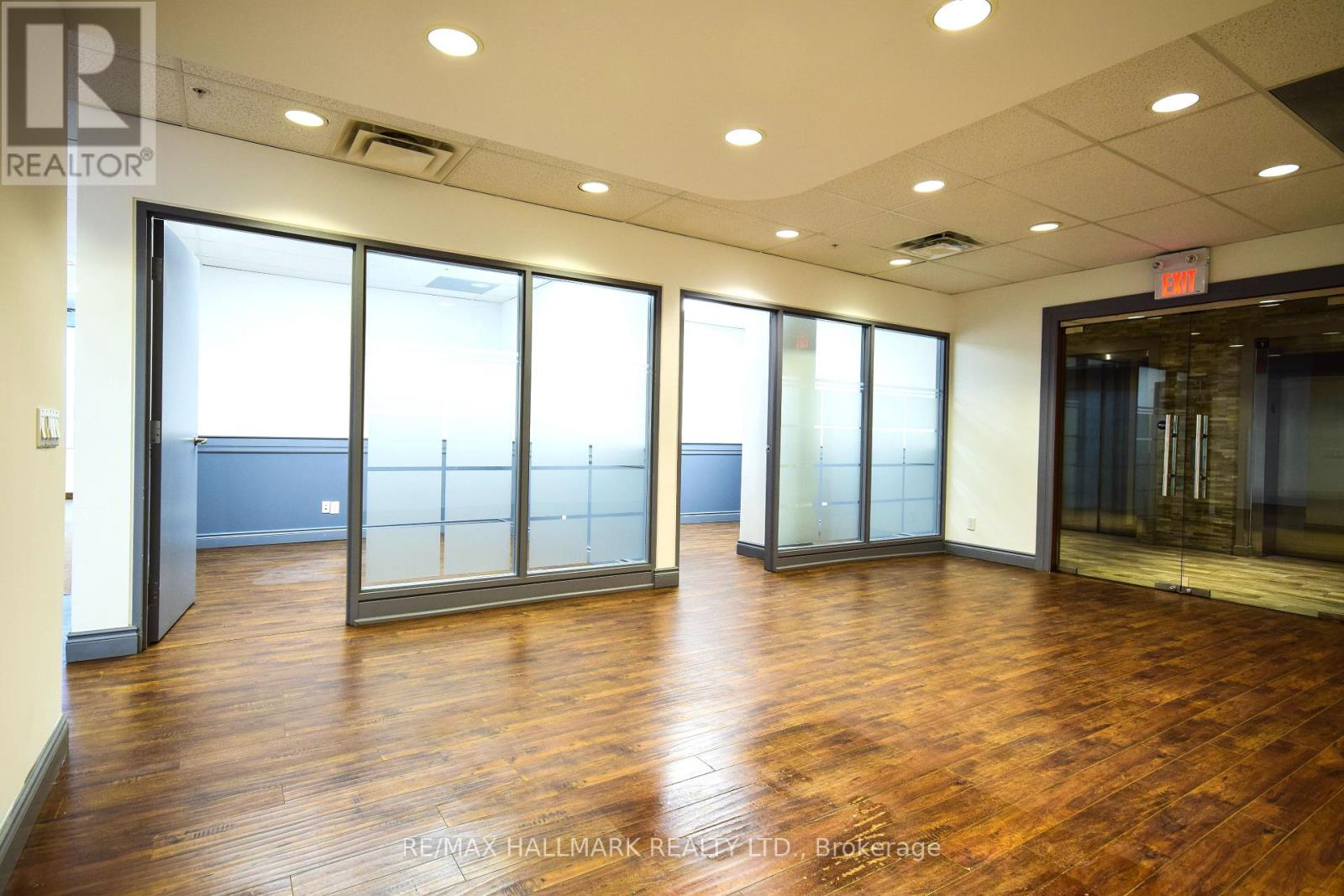 501 - 685 Sheppard Avenue E Property Photo 1