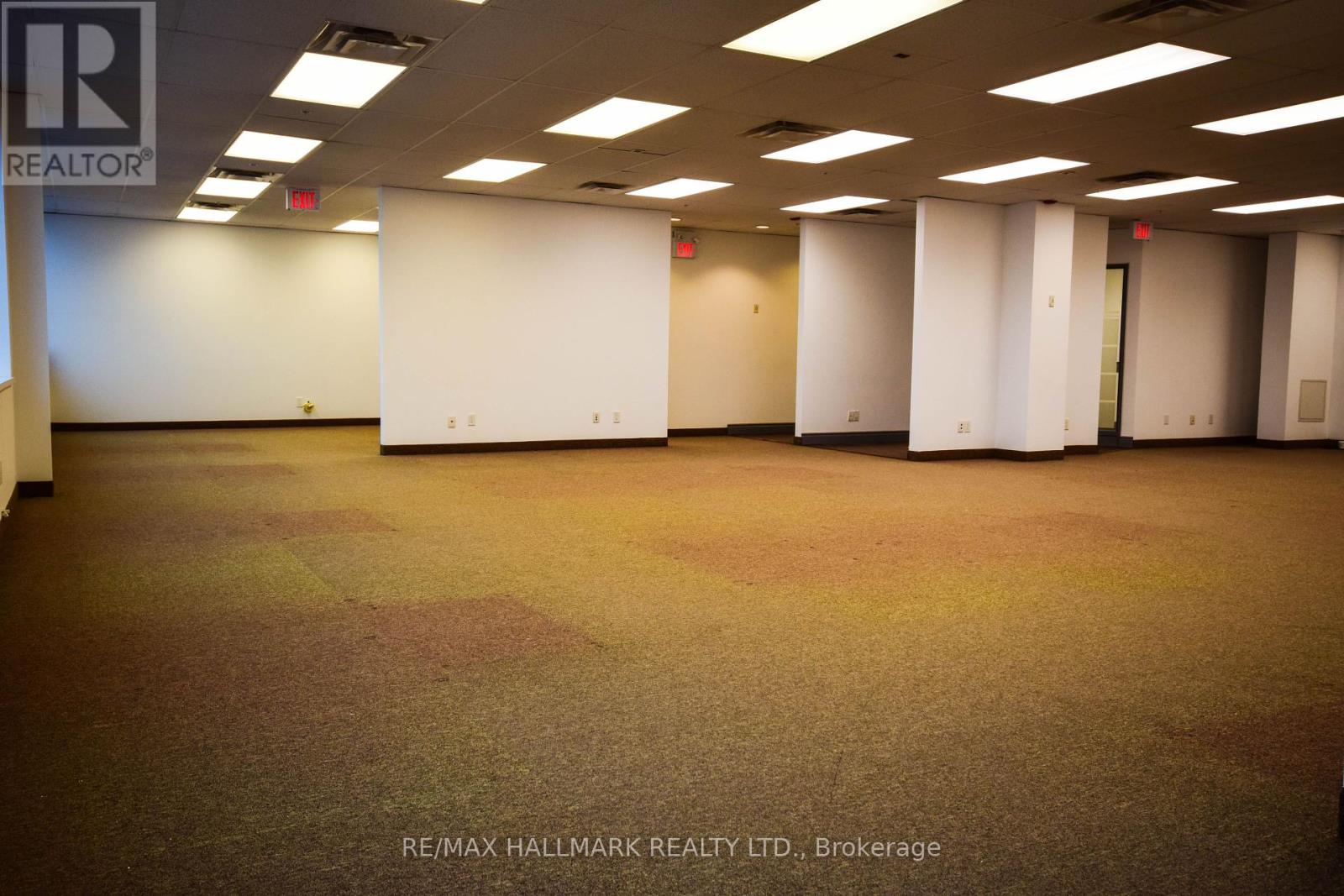 501 - 685 Sheppard Avenue E Property Photo 8