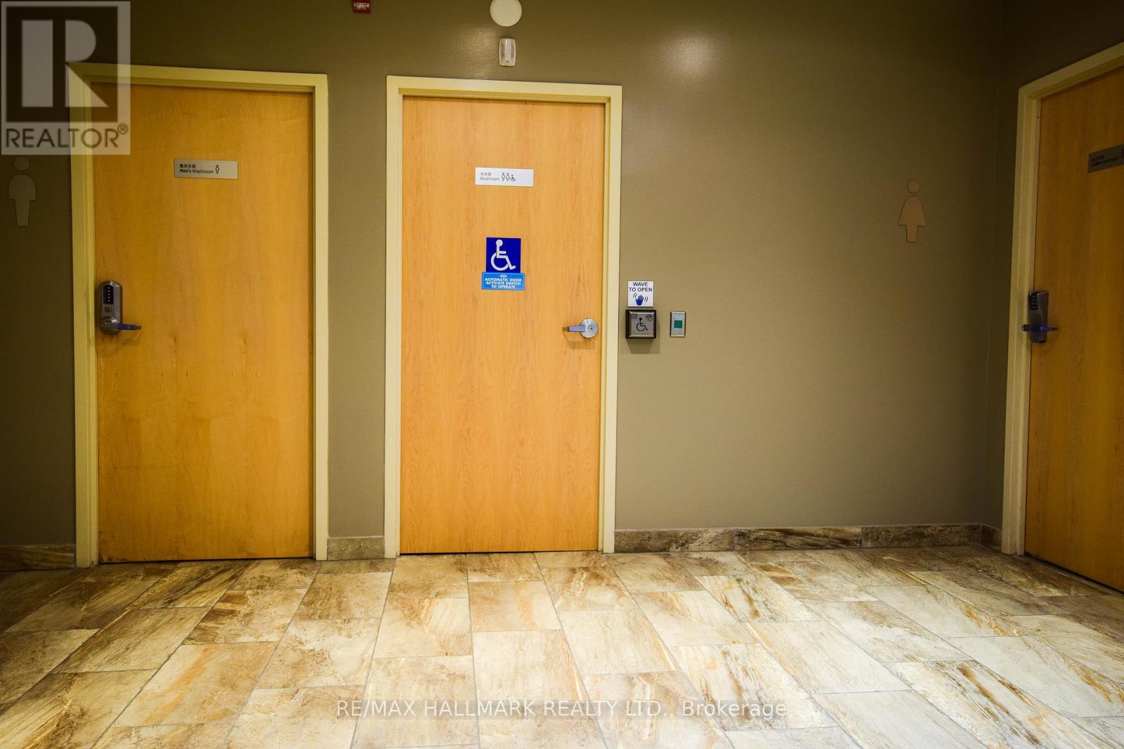 501 - 685 Sheppard Avenue E Property Photo 10