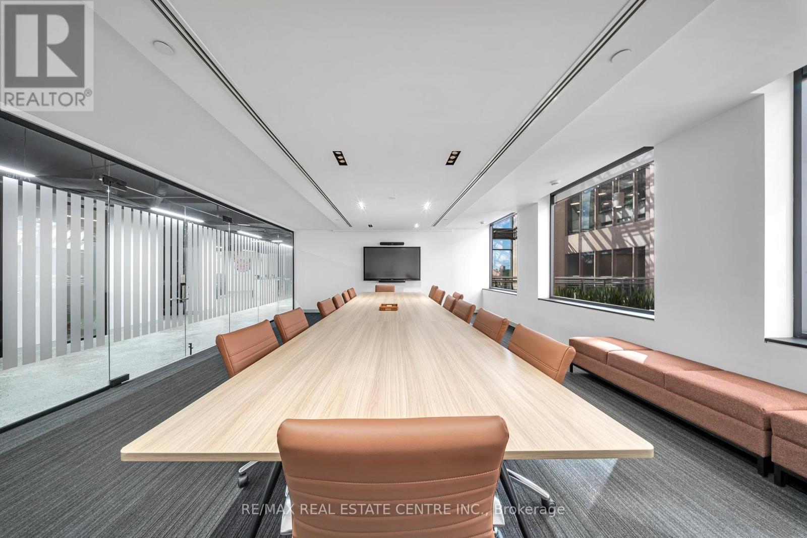 200 F - 5700 Yonge Street Road Property Photo 20