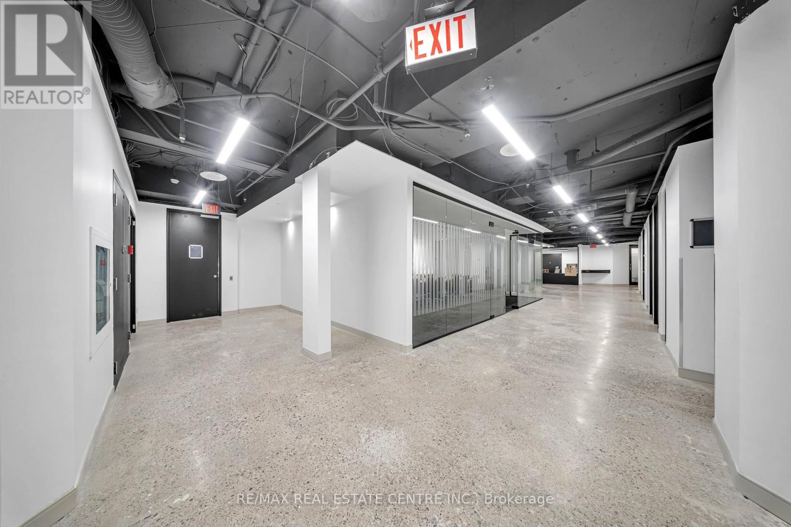 200 F - 5700 Yonge Street Road Property Photo 22