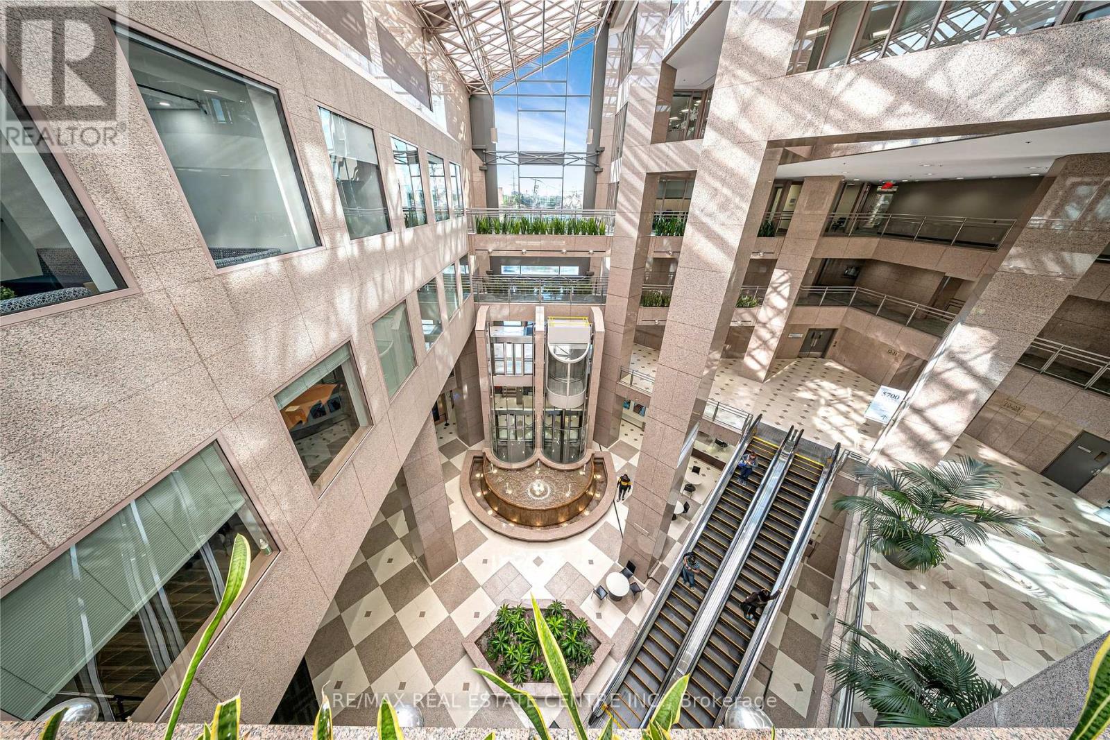 200 F - 5700 Yonge Street Road Property Photo 23
