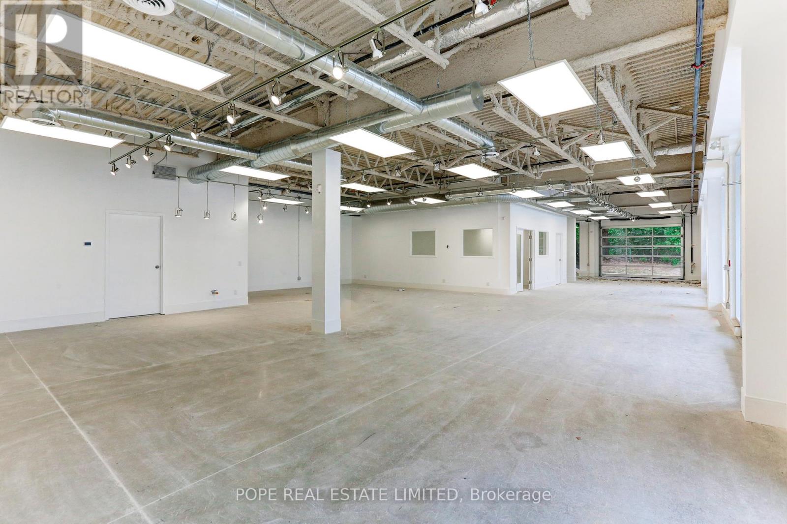 105&106 - 52 Scarsdale Road Property Photo 4