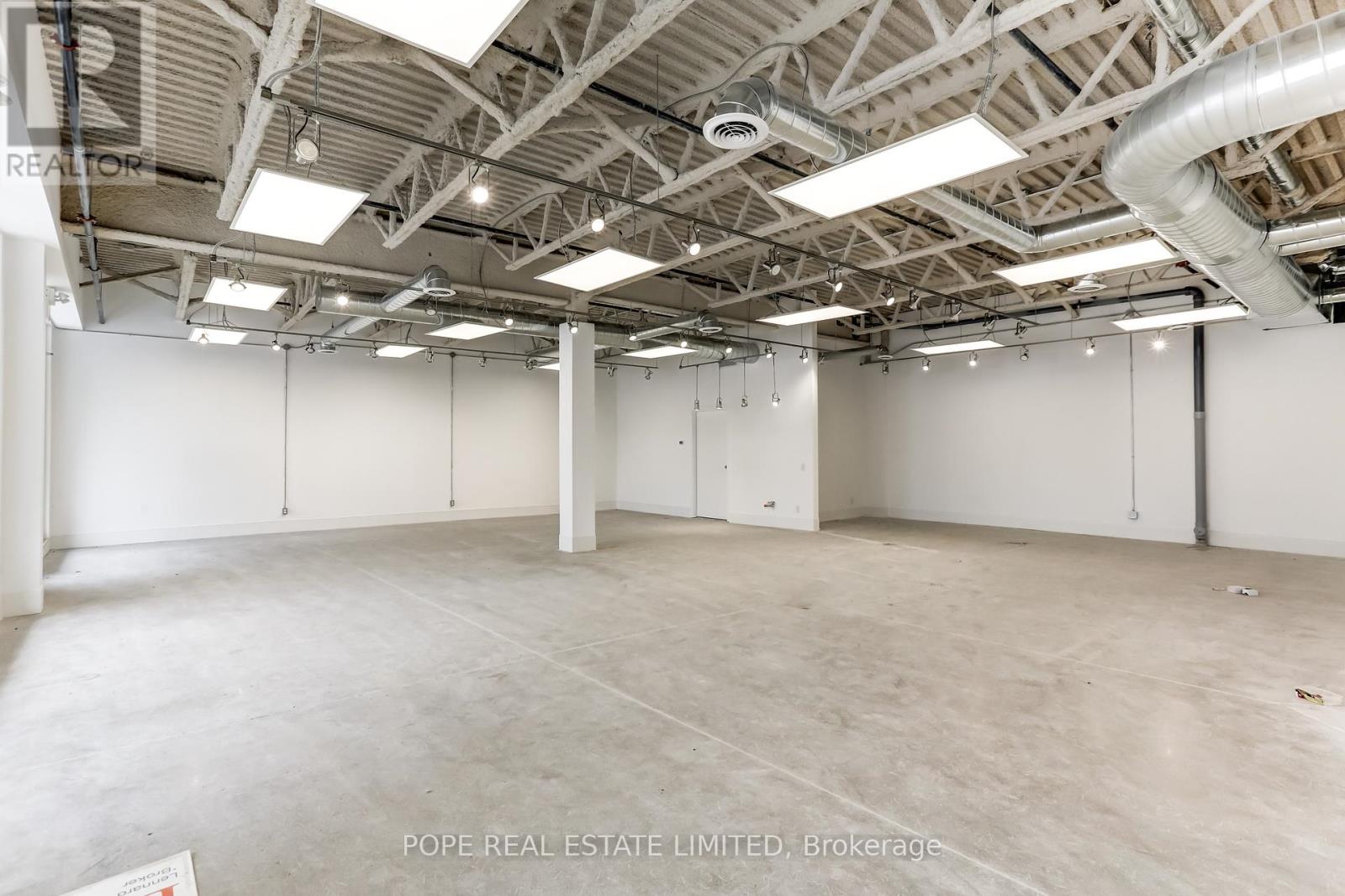 105&106 - 52 Scarsdale Road Property Photo 12