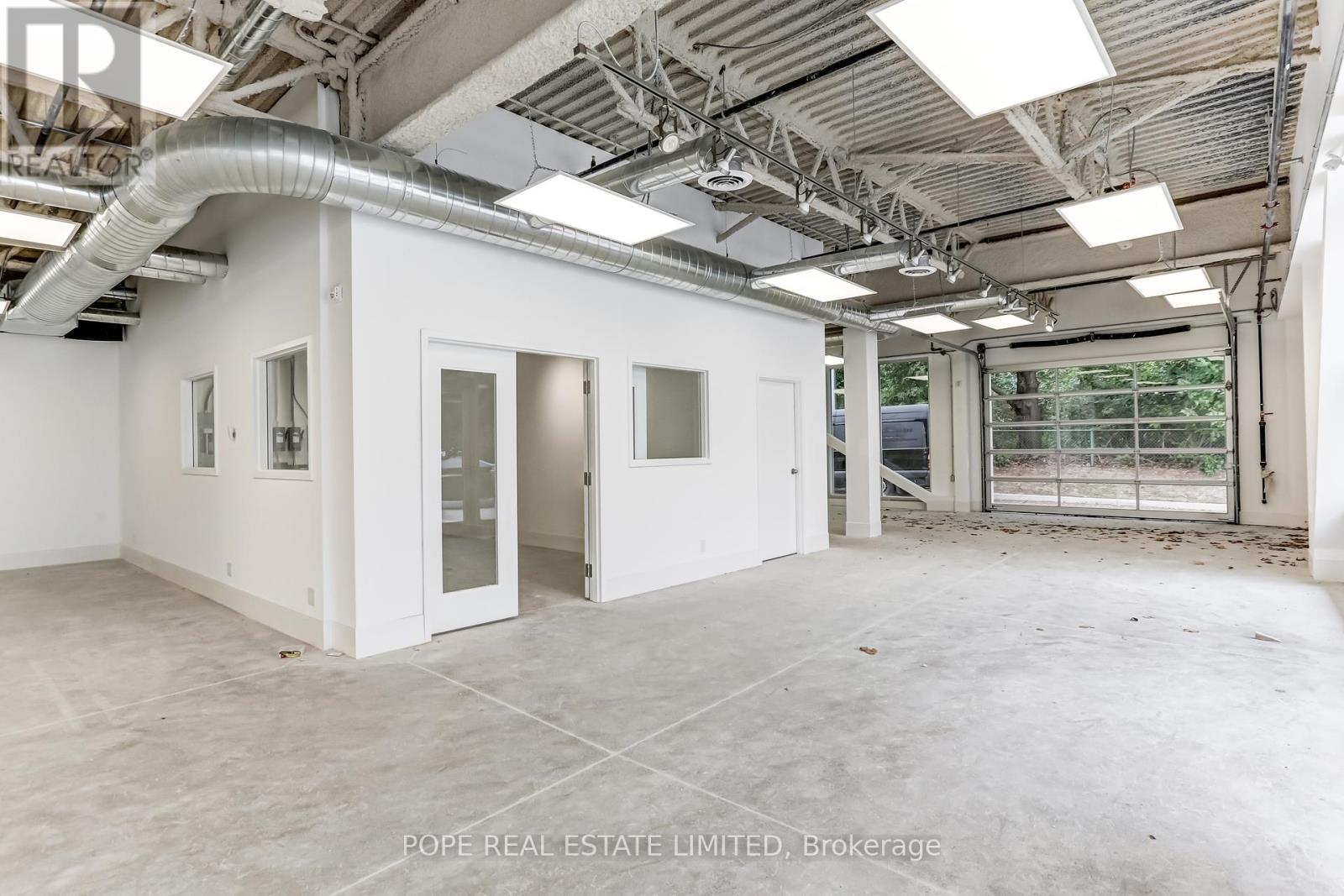 105&106 - 52 Scarsdale Road Property Photo 17