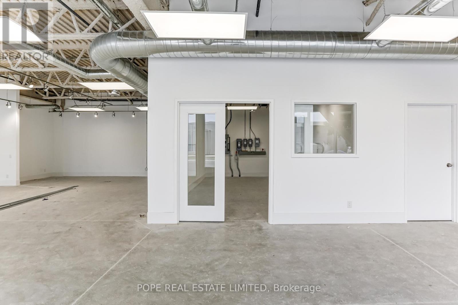 105&106 - 52 Scarsdale Road Property Photo 19