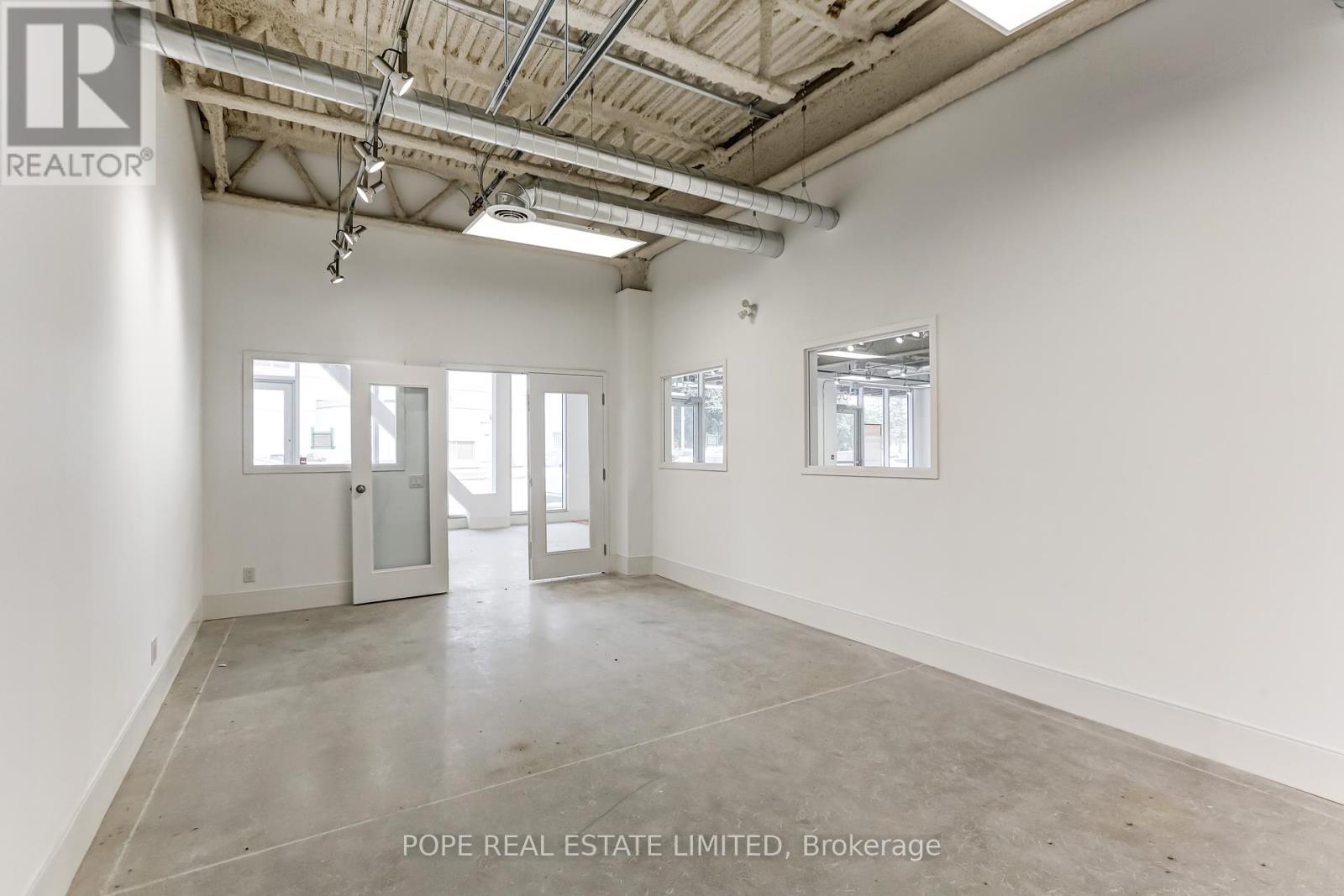 105&106 - 52 Scarsdale Road Property Photo 20