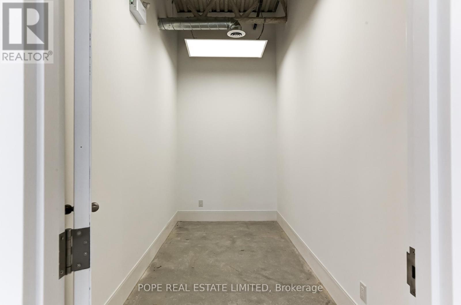 105&106 - 52 Scarsdale Road Property Photo 21