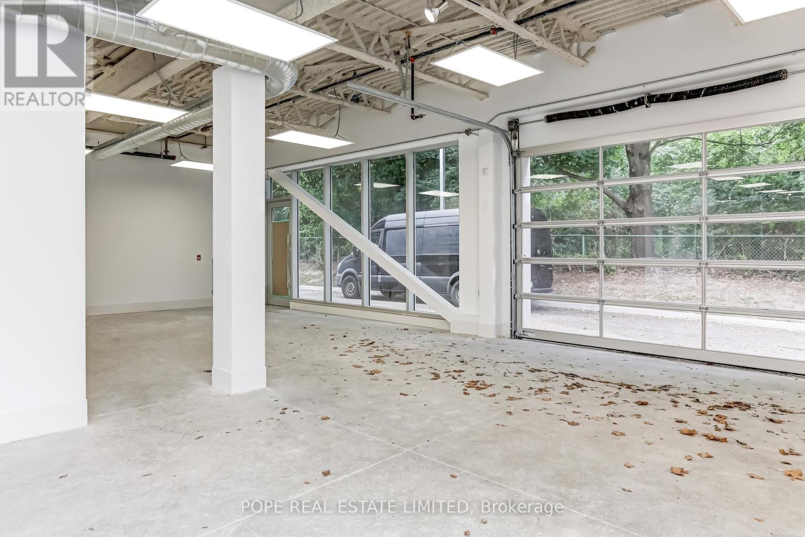 105&106 - 52 Scarsdale Road Property Photo 23