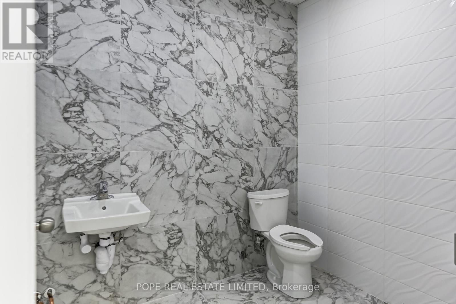 105&106 - 52 Scarsdale Road Property Photo 29
