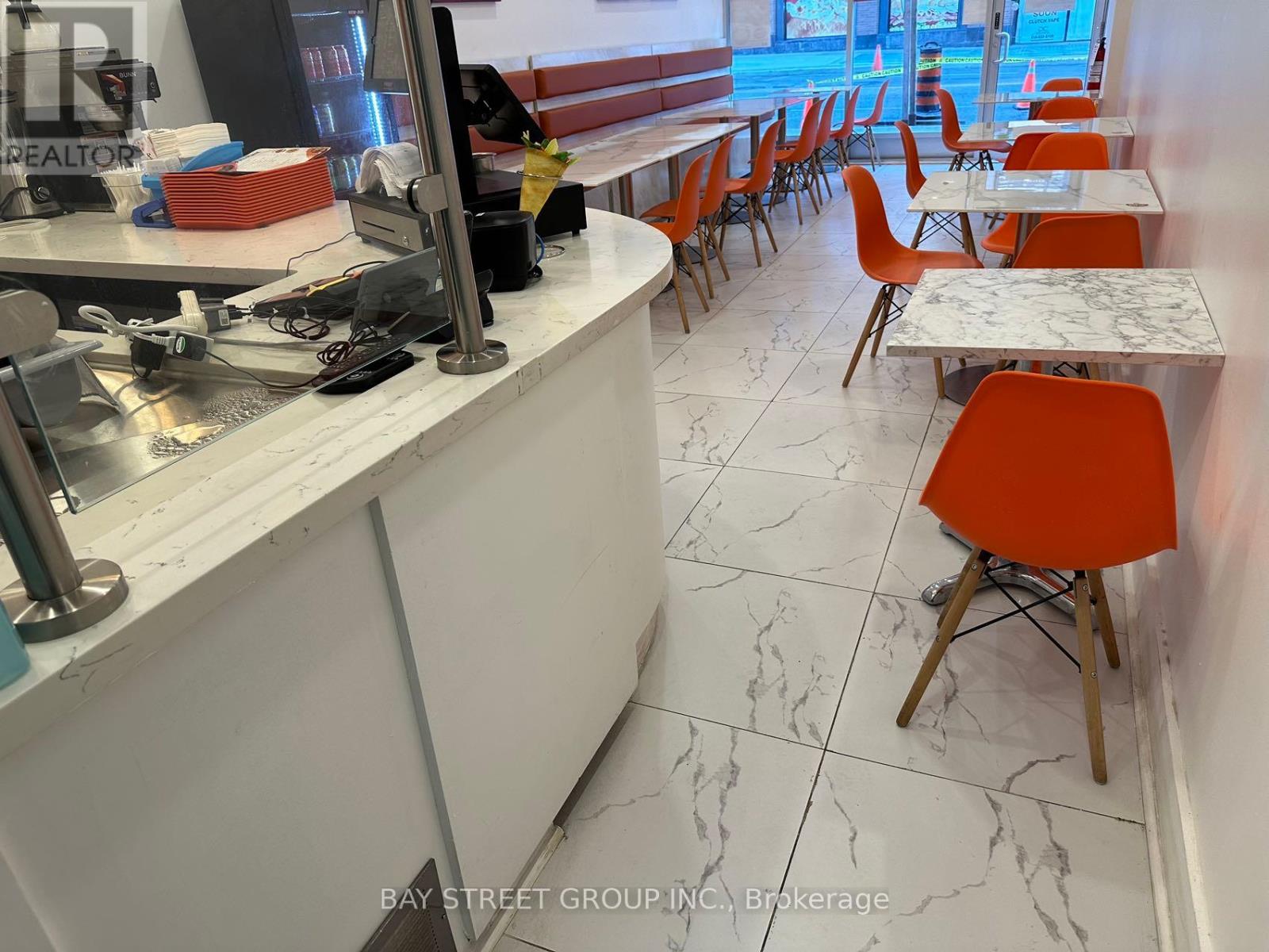 #100 - 510 Yonge Street Property Photo 5