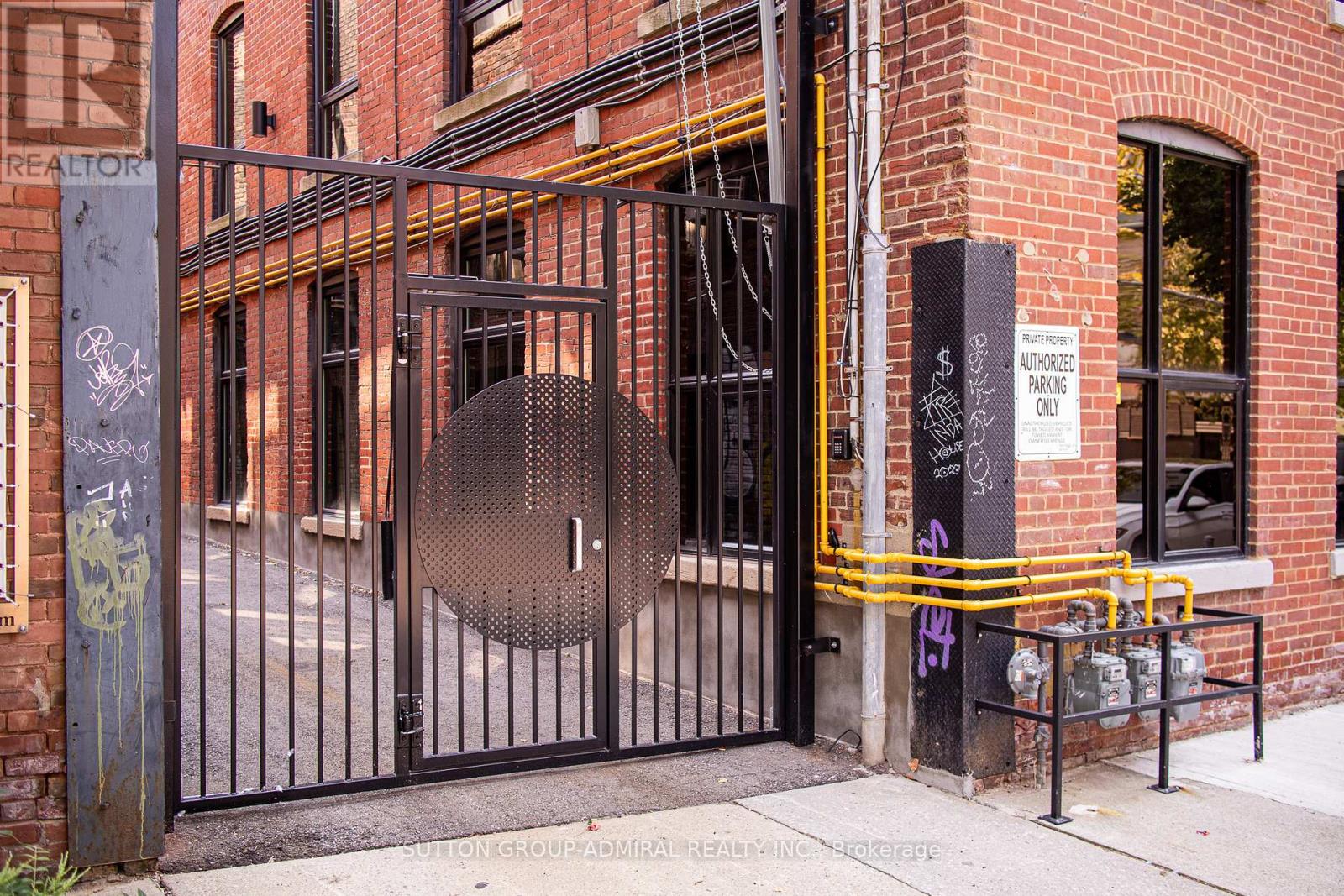 200 - 35 Britain Street Property Photo 2