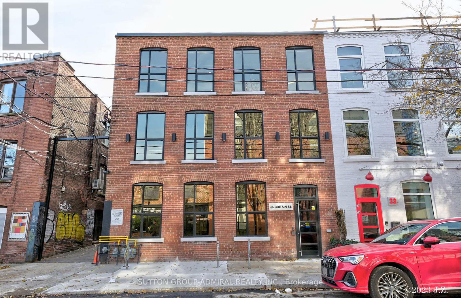 200 - 35 Britain Street Property Photo 30