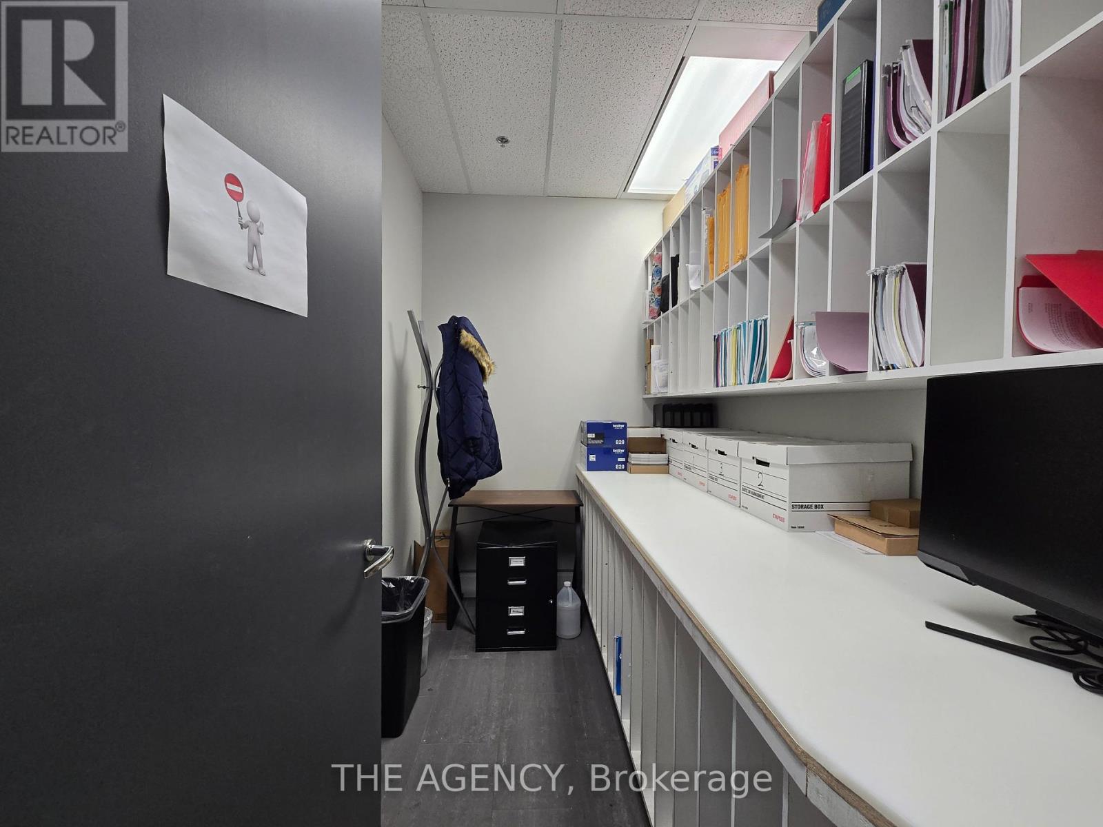 1050b - 5255 Yonge Street Property Photo 10