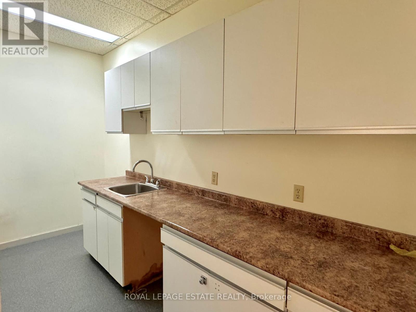307 - 124 Merton Street Property Photo 9