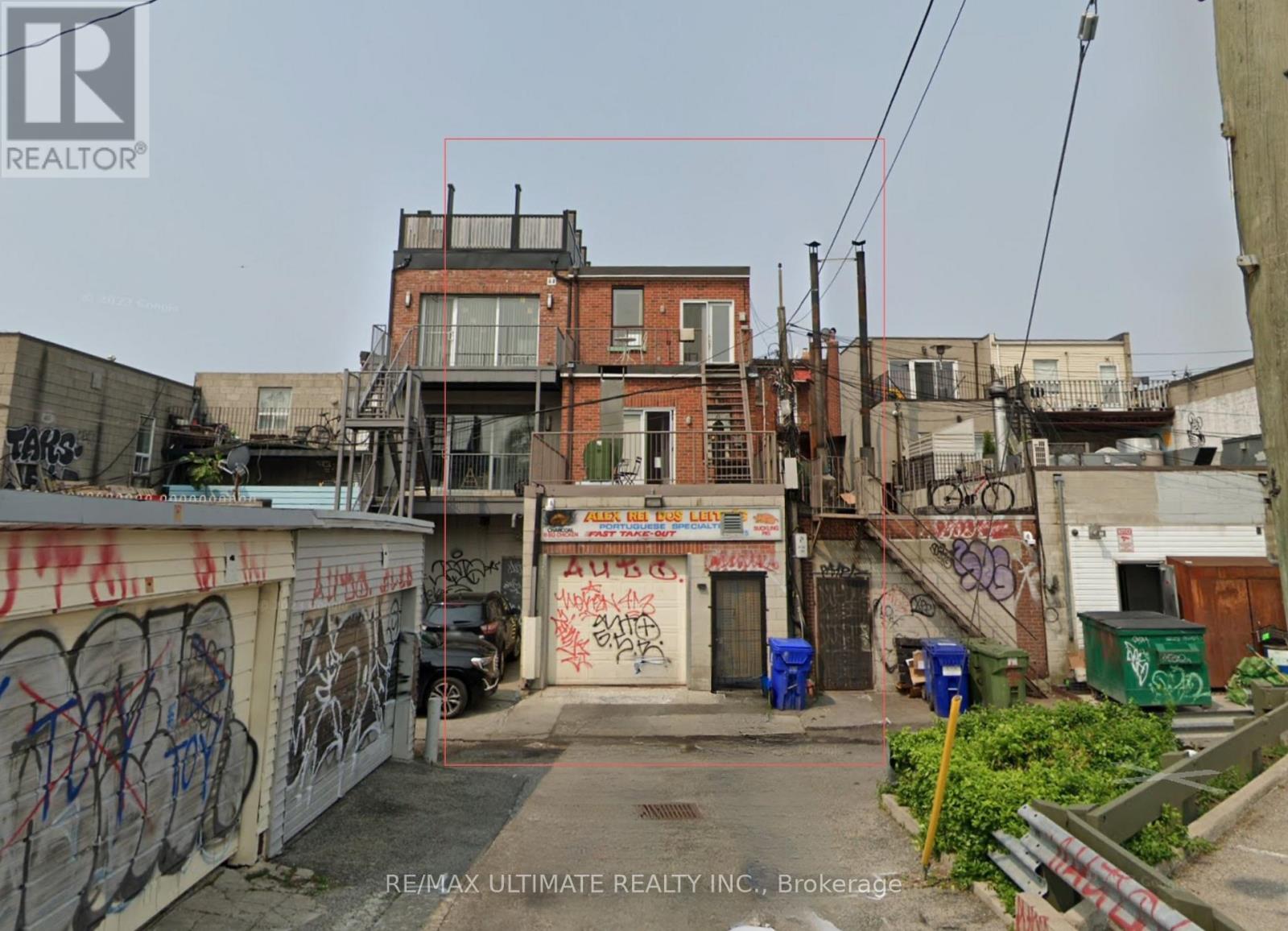 217 Ossington Avenue Property Photo 11
