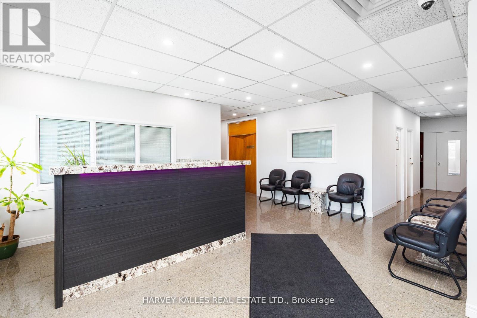 314 - 6013 Yonge Street Property Photo 6