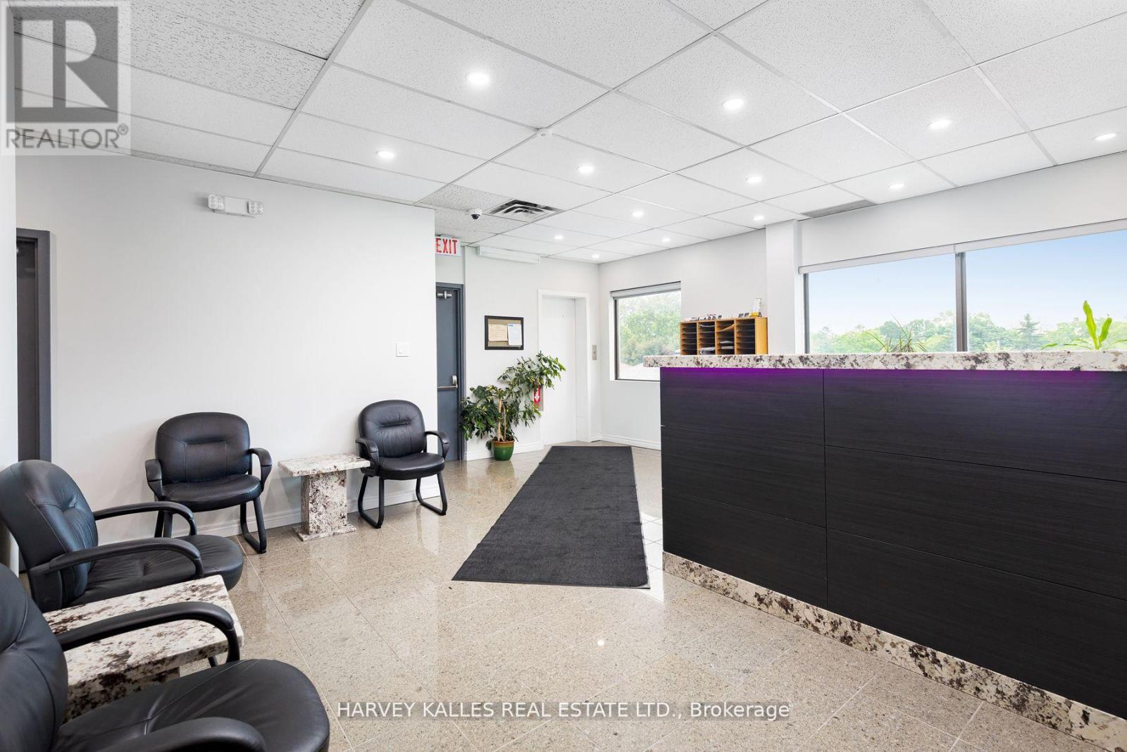 314 - 6013 Yonge Street Property Photo 8