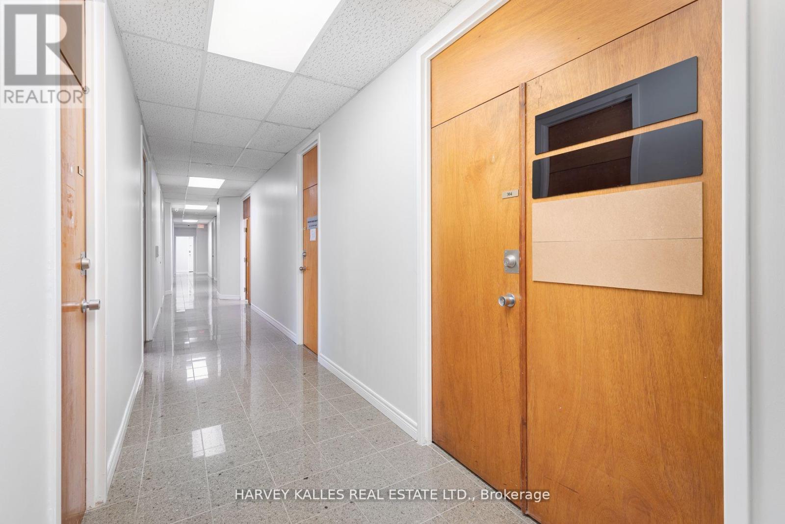 314 - 6013 Yonge Street Property Photo 14
