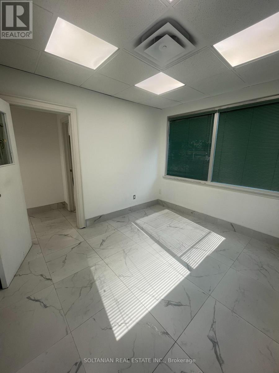 202 - 175 Willowdale Avenue Property Photo 6