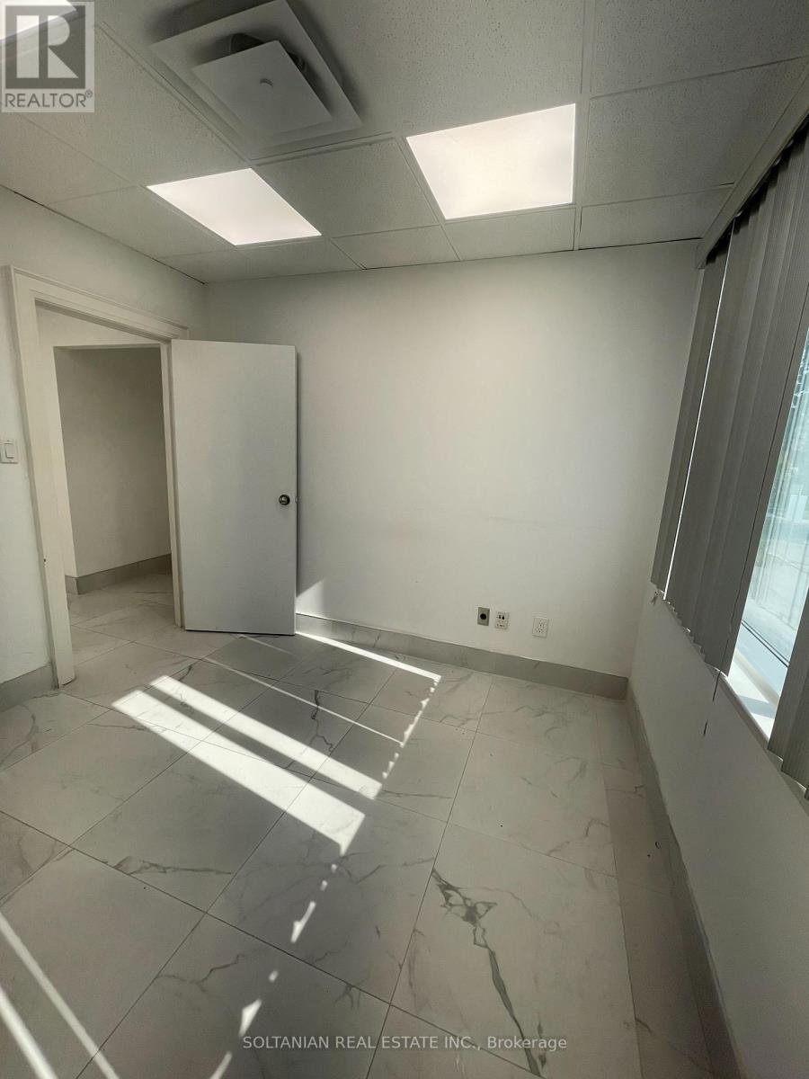 202 - 175 Willowdale Avenue Property Photo 9